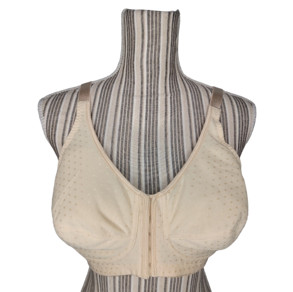 Amoena 2124 Greta Front & Back Closure Wire-Free Mastectomy Bra